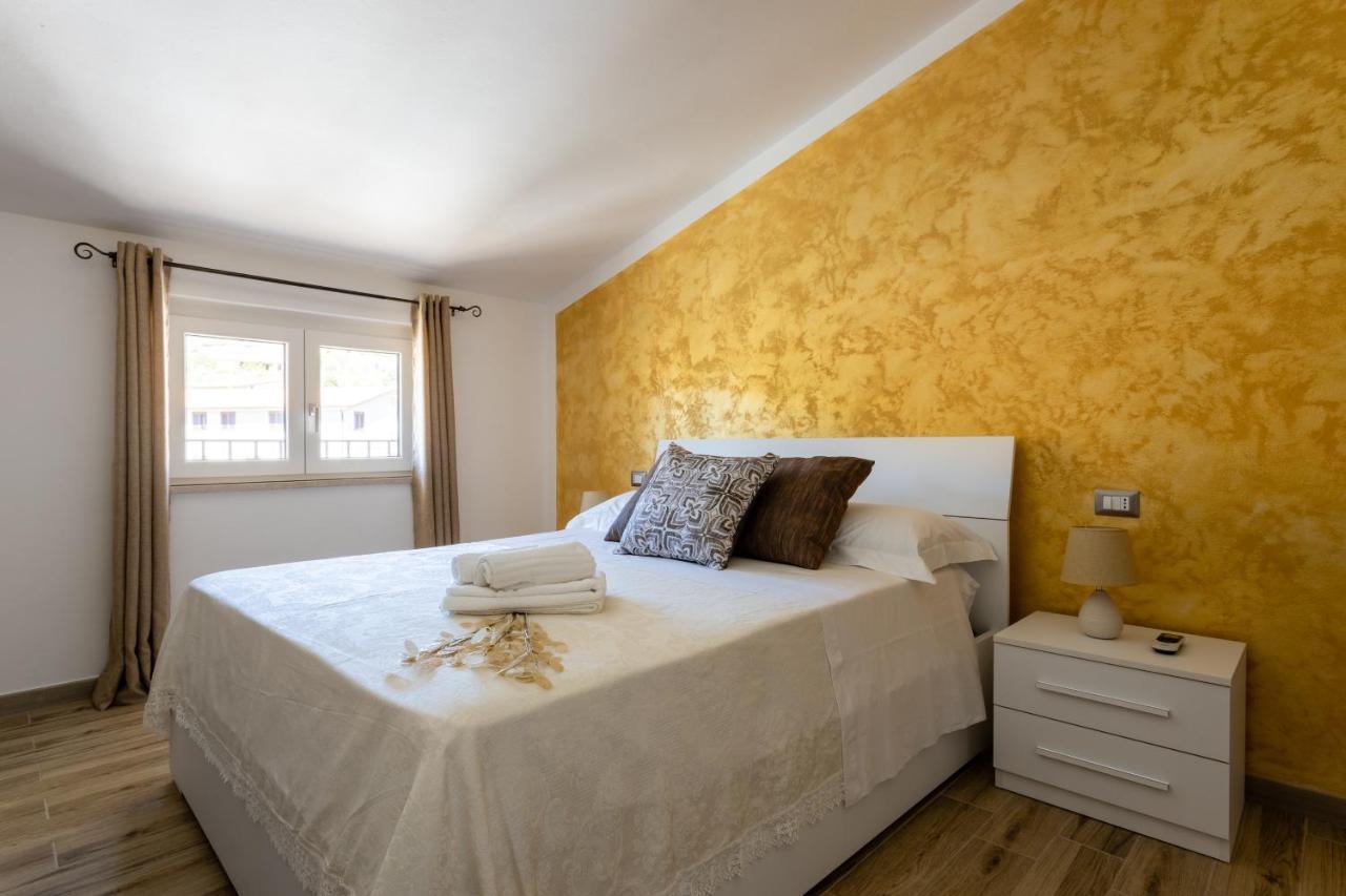 Cadoni Guest House Bosa Exterior foto